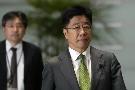 互联网龙头股排名 日本财务大臣首提“美债持仓作为关税谈判筹码” 释放战略威慑信号
